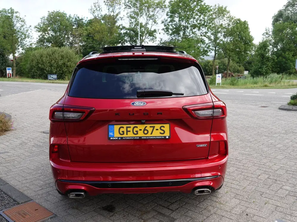 Ford Kuga 2.5 PHEV ST-Line X PANO uit 2024, foto 10