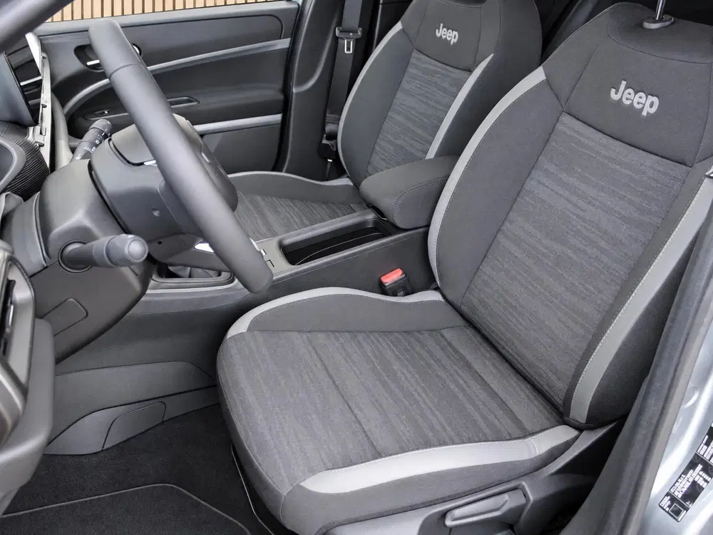 Jeep Avenger 1.2 Longitude uit 2024, foto 14