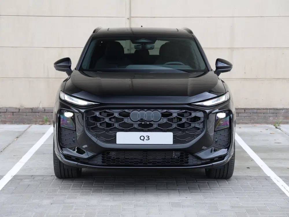 Audi Q3 S edition e-hybrid 272 PK SUV uit 2026, foto 4