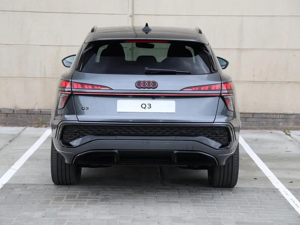 Audi Q3 S edition e-hybrid 272 PK SUV uit 2026, foto 6