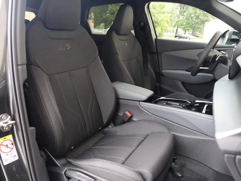 Audi Q3 S edition e-hybrid 272 PK SUV uit 2026, foto 8