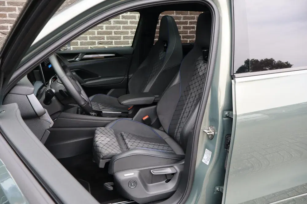 Volkswagen Tayron 1.5 eHybrid 204pk R-Line Edition uit 2026, foto 4