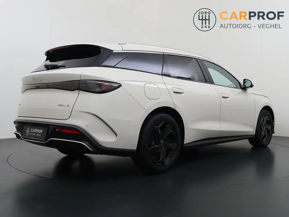 BYD Seal 6 1.5 DM-i Comfort PHEV Lite Panoramadak uit 2026, foto 3