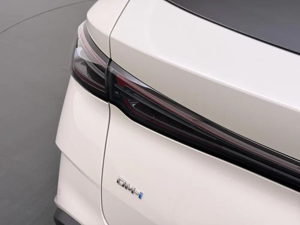 BYD Seal 6 1.5 DM-i Comfort PHEV Lite Panoramadak uit 2026, foto 9