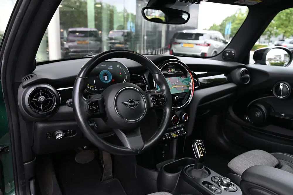 Mini Electric Classic Camden uit 2022, foto 2