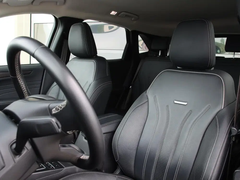 Ford Kuga 2.5 PHEV 225PK Vignale uit 2022, foto 6