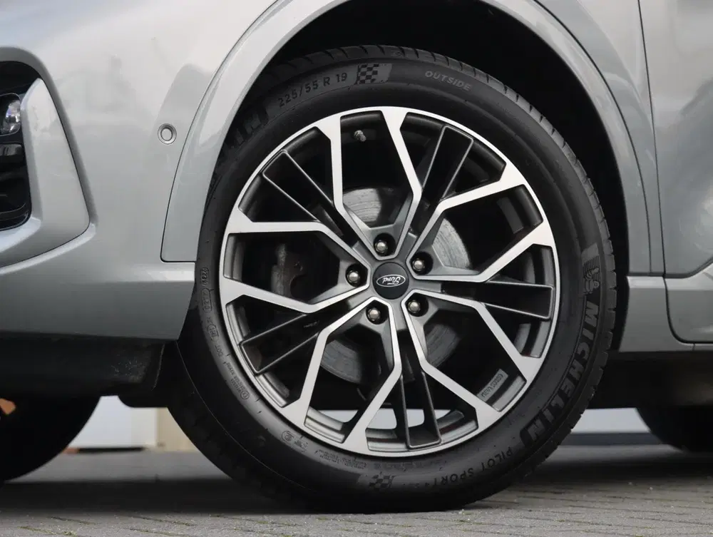Ford Kuga 2.5 PHEV ST-Line X uit 2022, foto 11
