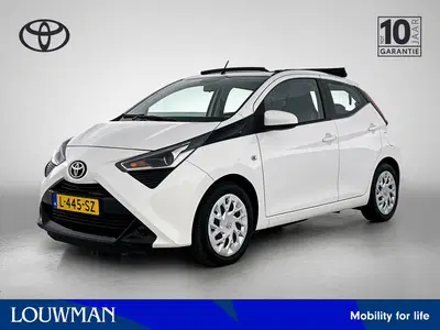 Toyota Aygo 1.0 VVT-i x-play cabrio uit 2021