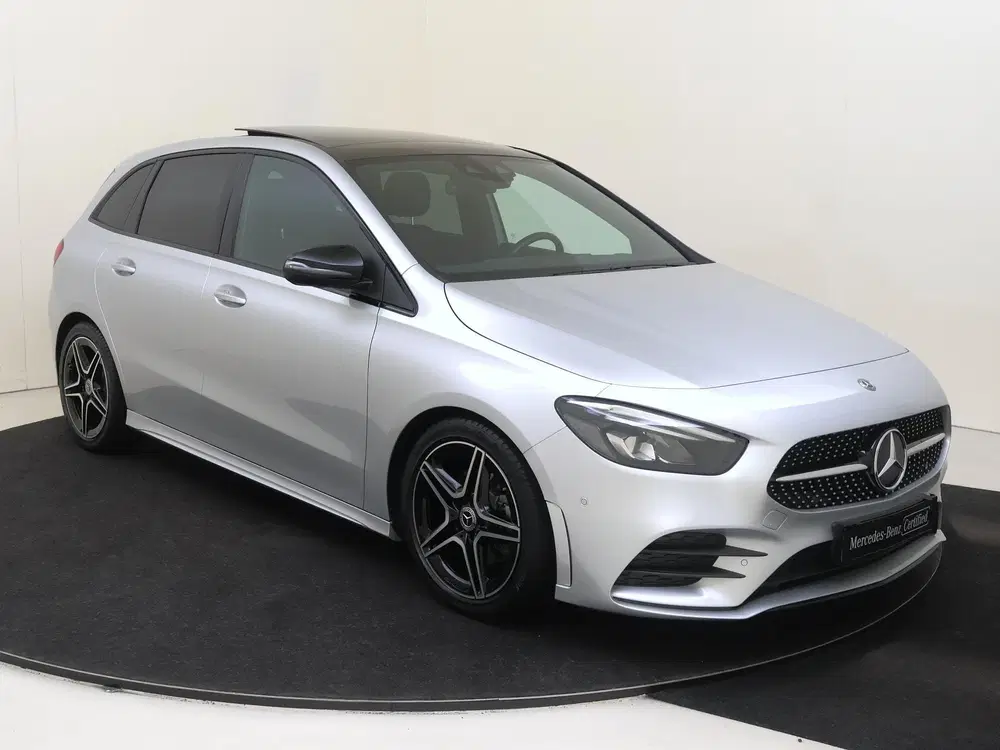 Mercedes-Benz B-Klasse 180 Business Solution AMG uit 2020, foto 2