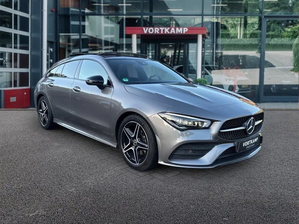 Mercedes-Benz CLA CLA 180 AMG SHOOTING BRAKE PANO-DAK uit 2022, foto 3
