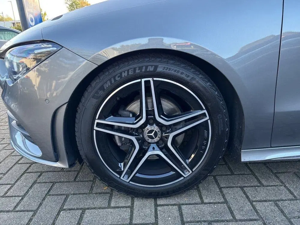 Mercedes-Benz CLA CLA 180 AMG SHOOTING BRAKE PANO-DAK uit 2022, foto 9