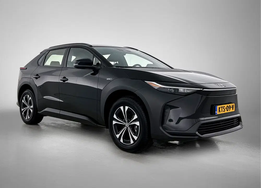 Toyota bZ4X Active 71 kWh ACC uit 2025, foto 13