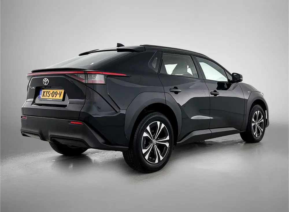 Toyota bZ4X Active 71 kWh ACC uit 2025, foto 2