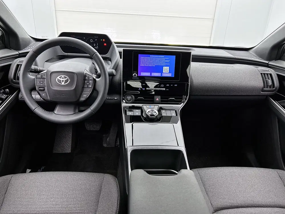 Toyota bZ4X Active 71 kWh ACC uit 2025, foto 4