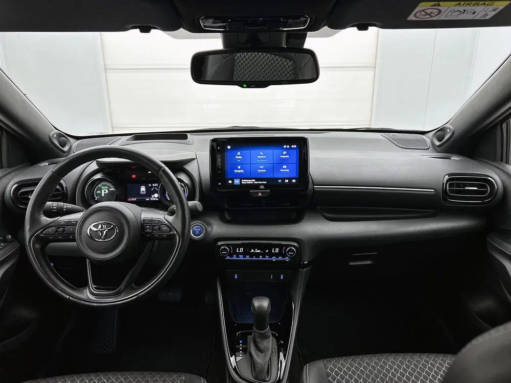 Toyota Yaris 1.5 Hybrid Executive uit 2022, foto 4