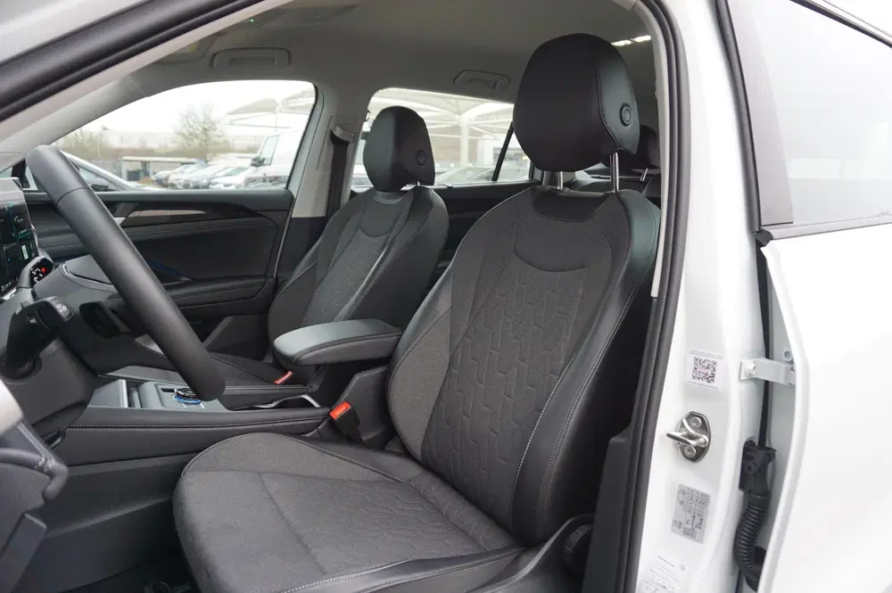 Volkswagen Tayron 1.5 eHybrid 204pk Life Edition uit 2025, foto 5