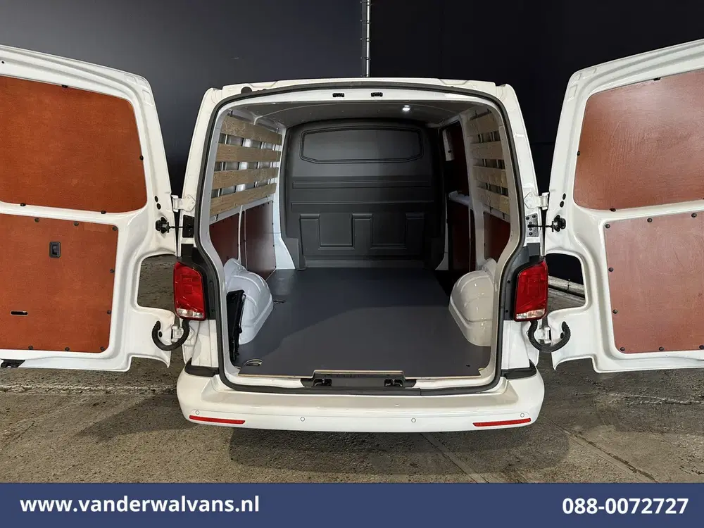Volkswagen Transporter 2.0 TDI L1H1 Euro6 Airco uit 2022, foto 12