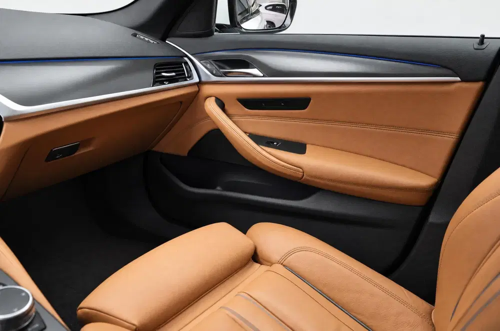 BMW 5-serie 530e High Executive M Sport Automaat uit 2023, foto 10