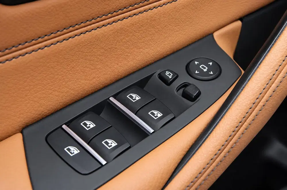 BMW 5-serie 530e High Executive M Sport Automaat uit 2023, foto 12