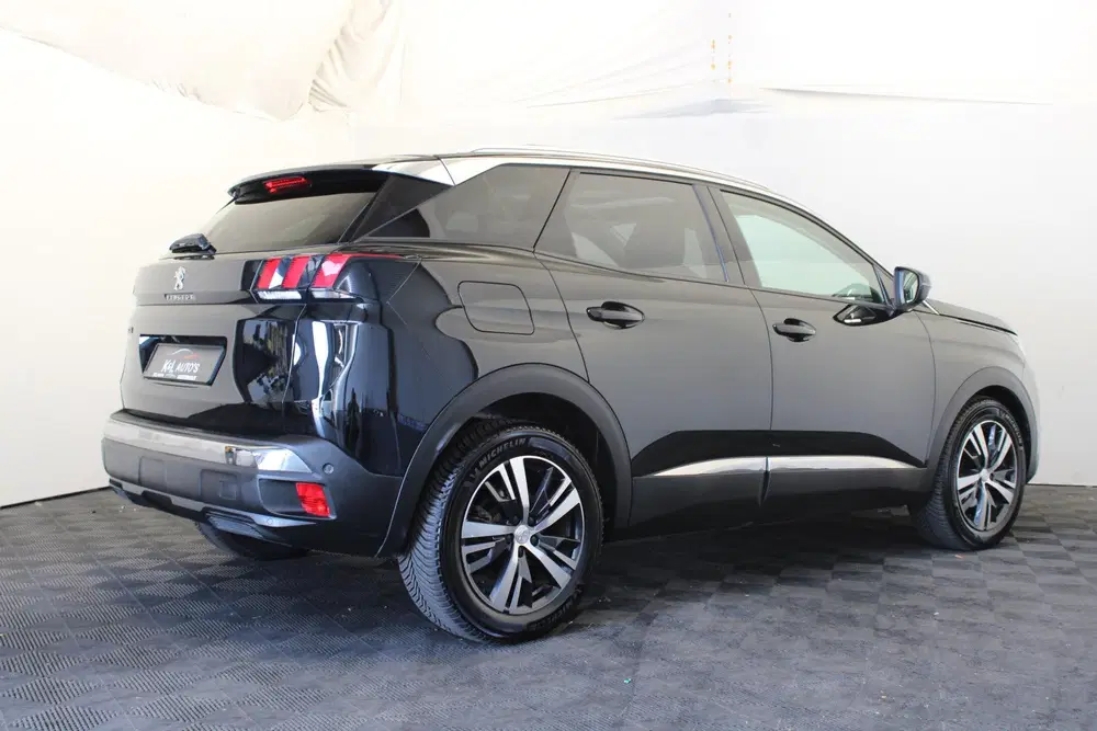 Peugeot 3008 1.2 PureTech Allure uit 2019, foto 2