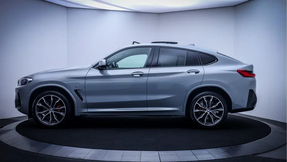 BMW X4 20iA M-SPORT High Executive ORIGINEEL NL. uit 2024, foto 12