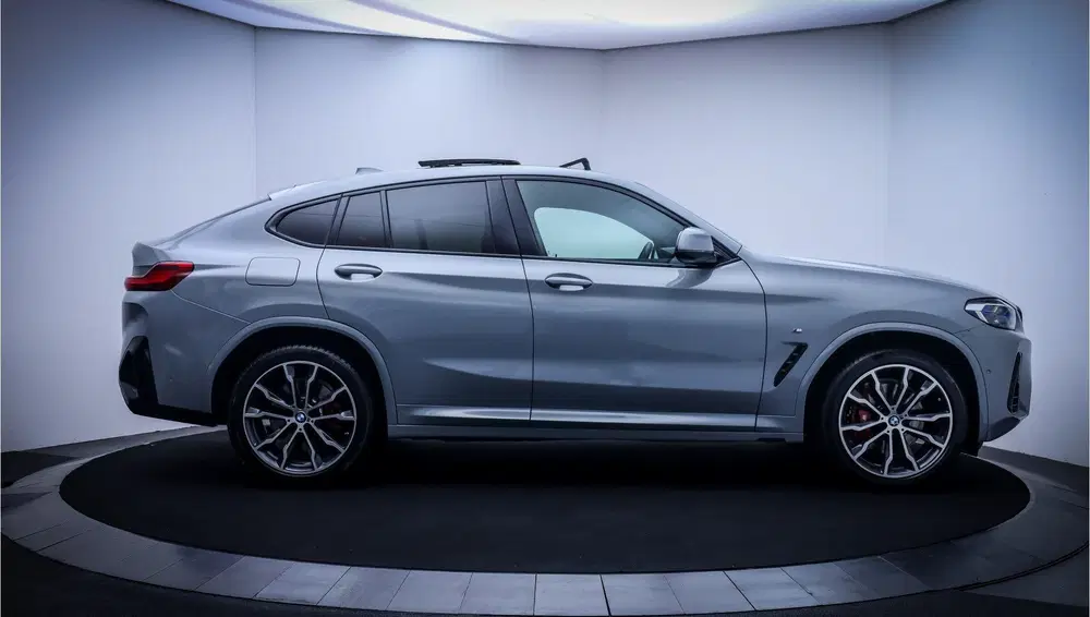 BMW X4 20iA M-SPORT High Executive ORIGINEEL NL. uit 2024, foto 4