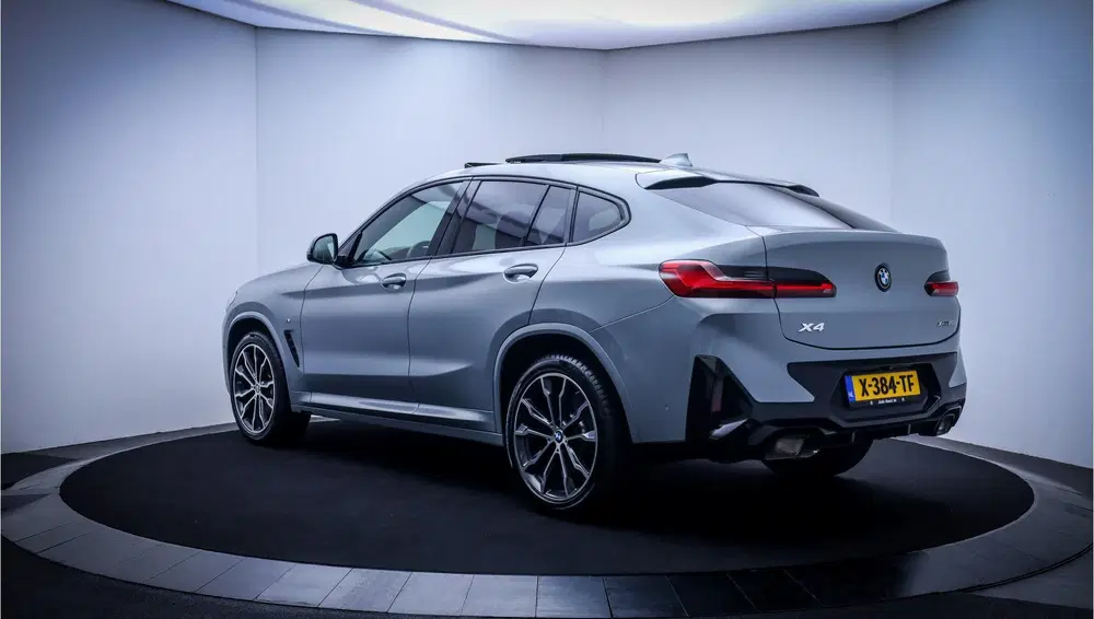 BMW X4 20iA M-SPORT High Executive ORIGINEEL NL. uit 2024, foto 8