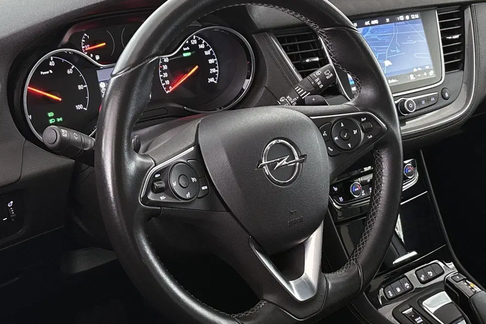 Opel Grandland 1.6 Turbo Hybrid Ultimate Stoelventilatie uit 2021, foto 12