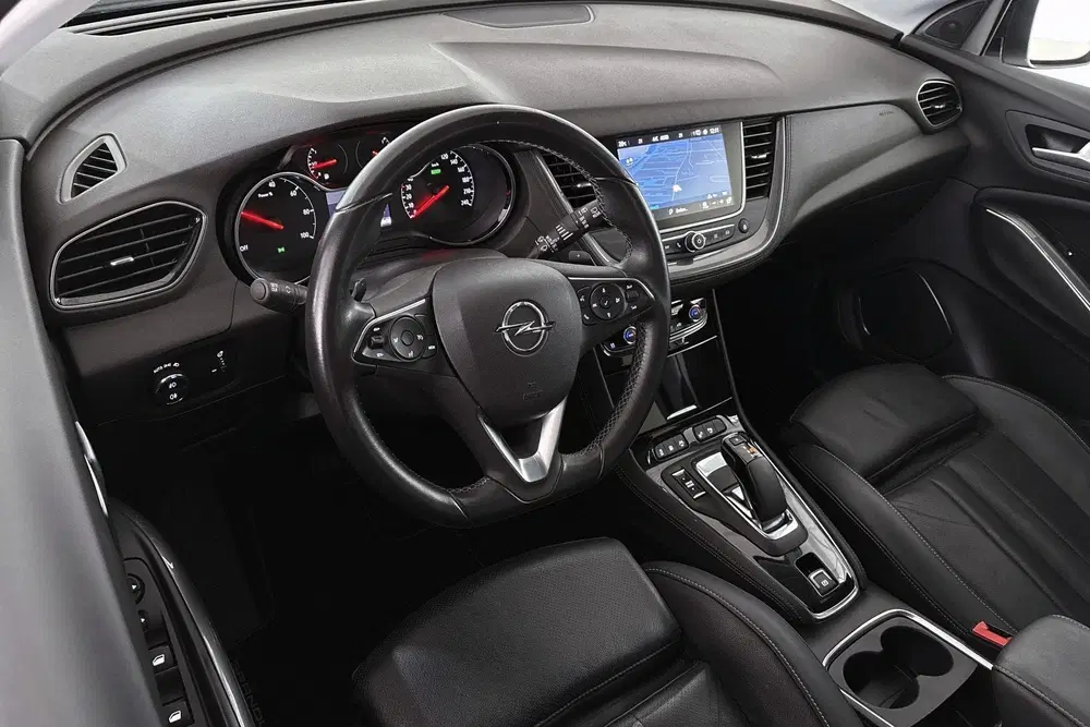 Opel Grandland 1.6 Turbo Hybrid Ultimate Stoelventilatie uit 2021, foto 5