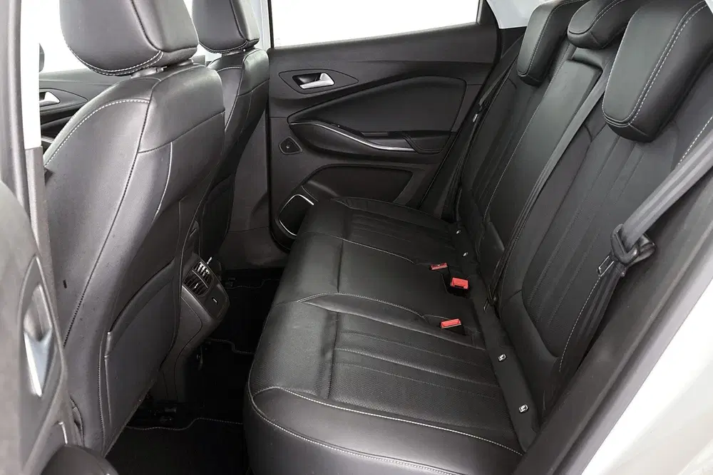 Opel Grandland 1.6 Turbo Hybrid Ultimate Stoelventilatie uit 2021, foto 8