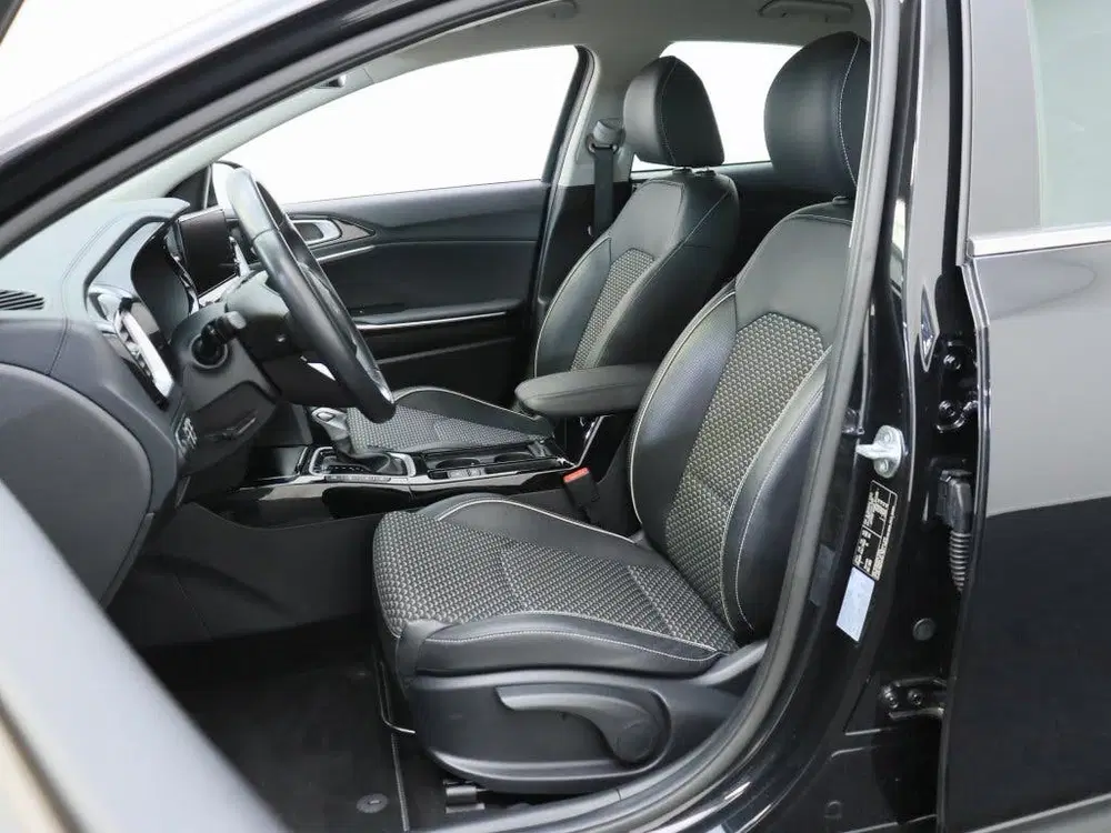 Kia XCeed 1.6 GDi PHEV Dynamic Line uit 2024, foto 14
