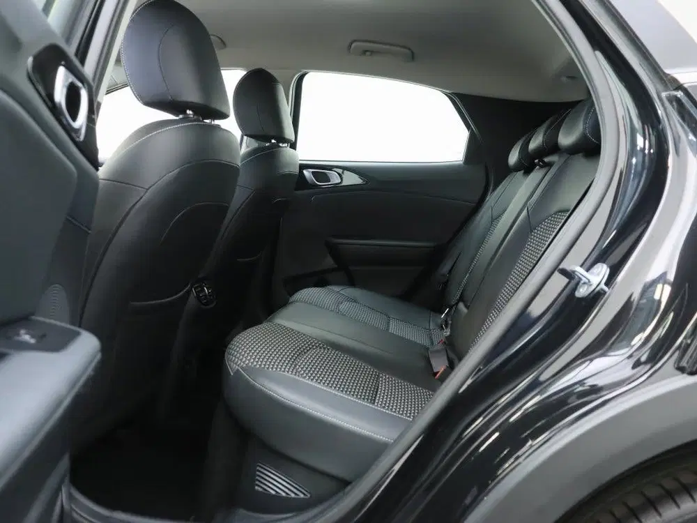Kia XCeed 1.6 GDi PHEV Dynamic Line uit 2024, foto 15