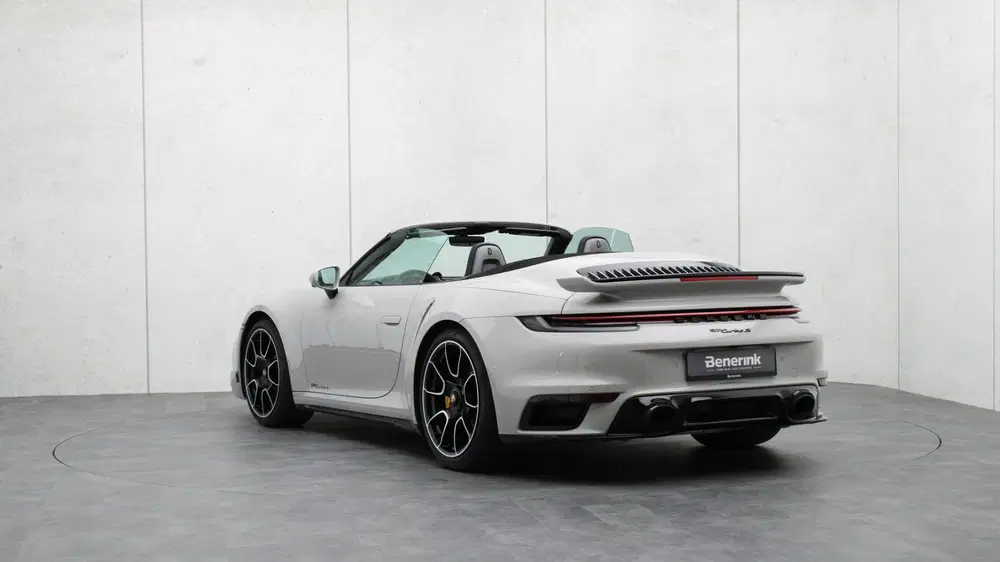 Porsche 911 3.8 Turbo S uit 2023, foto 3