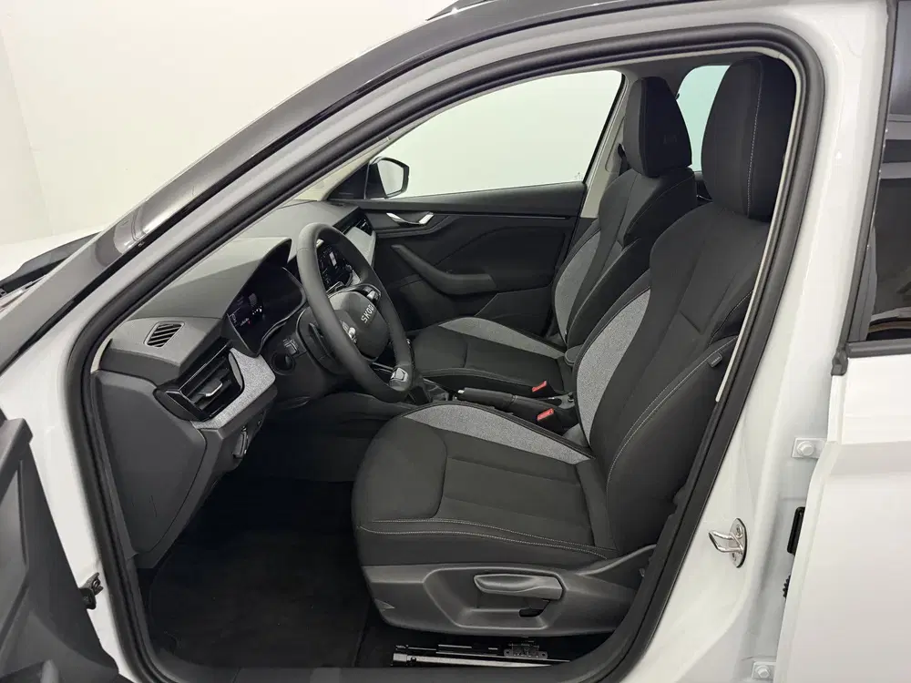 Skoda Kamiq 1.0 TSI Black Pack Camera uit 2026, foto 8