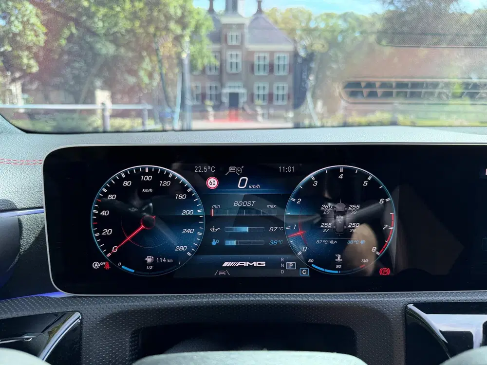 Mercedes-Benz CLA AMG 35 4MATIC Premiu uit 2020, foto 14