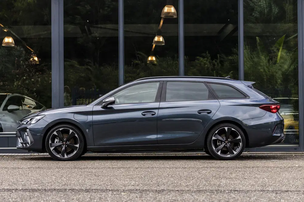 Cupra Leon 1.5 TSI e-Hybrid Business (bj 2025) uit 2025, foto 8
