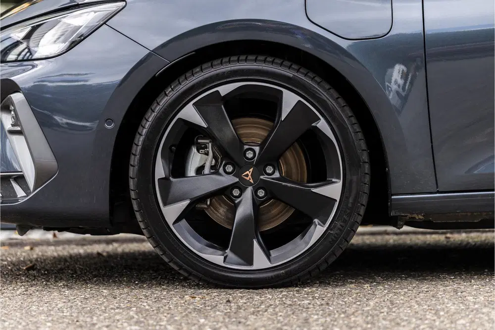 Cupra Leon 1.5 TSI e-Hybrid Business (bj 2025) uit 2025, foto 9