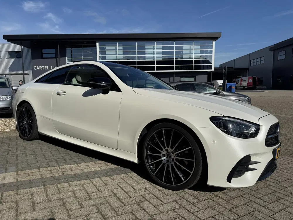 Mercedes-Benz E-Klasse E-klasse Coupé 200 AMG NIGHT uit 2021, foto 6