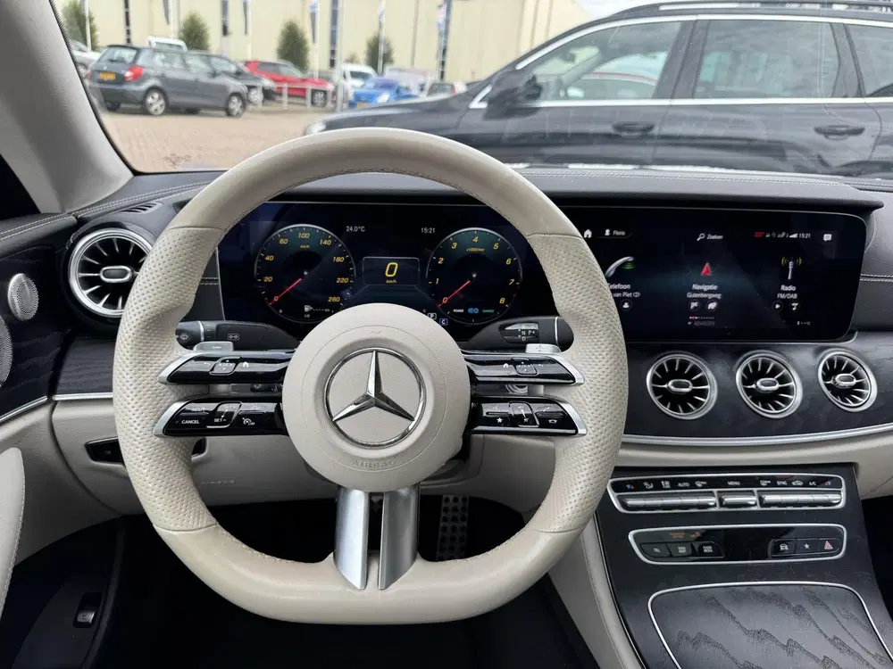 Mercedes-Benz E-Klasse E-klasse Coupé 200 AMG NIGHT uit 2021, foto 8