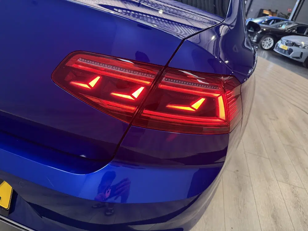 Volkswagen Passat 1.5 TSI Elegance Business R Airco ECC uit 2020, foto 10
