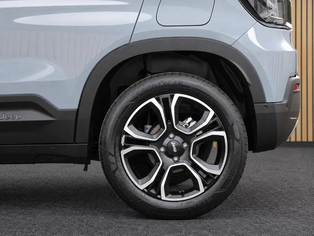 Jeep Avenger 1.2 e-Hybrid Summit VOORRAAD KORTING uit 2026, foto 11