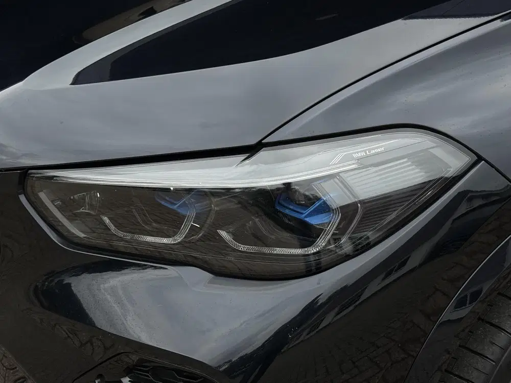 BMW X5 xDrive45e M SPORT uit 2022, foto 12