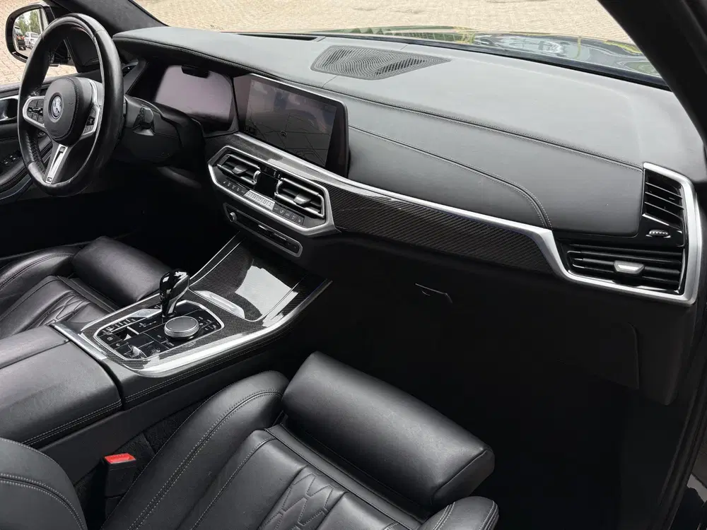 BMW X5 xDrive45e M SPORT uit 2022, foto 6