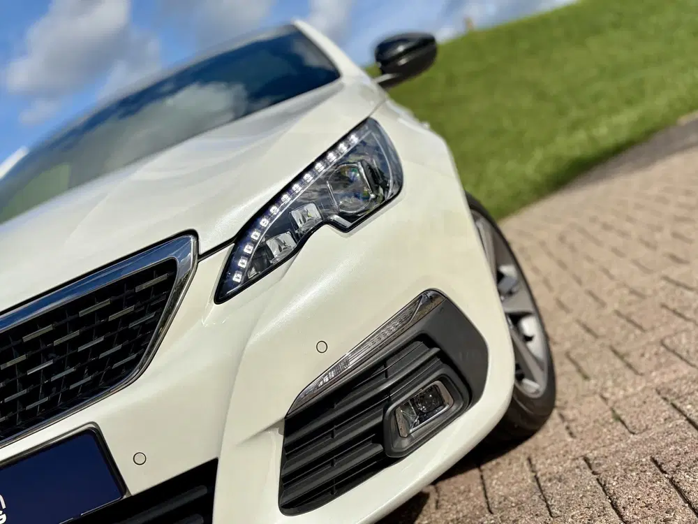 Peugeot 308 1.2 PureTech GT-line Panoramadak uit 2019, foto 11