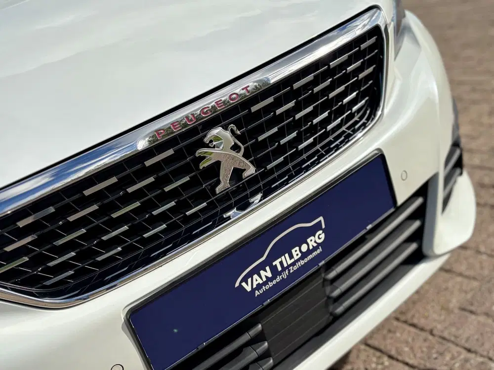 Peugeot 308 1.2 PureTech GT-line Panoramadak uit 2019, foto 12