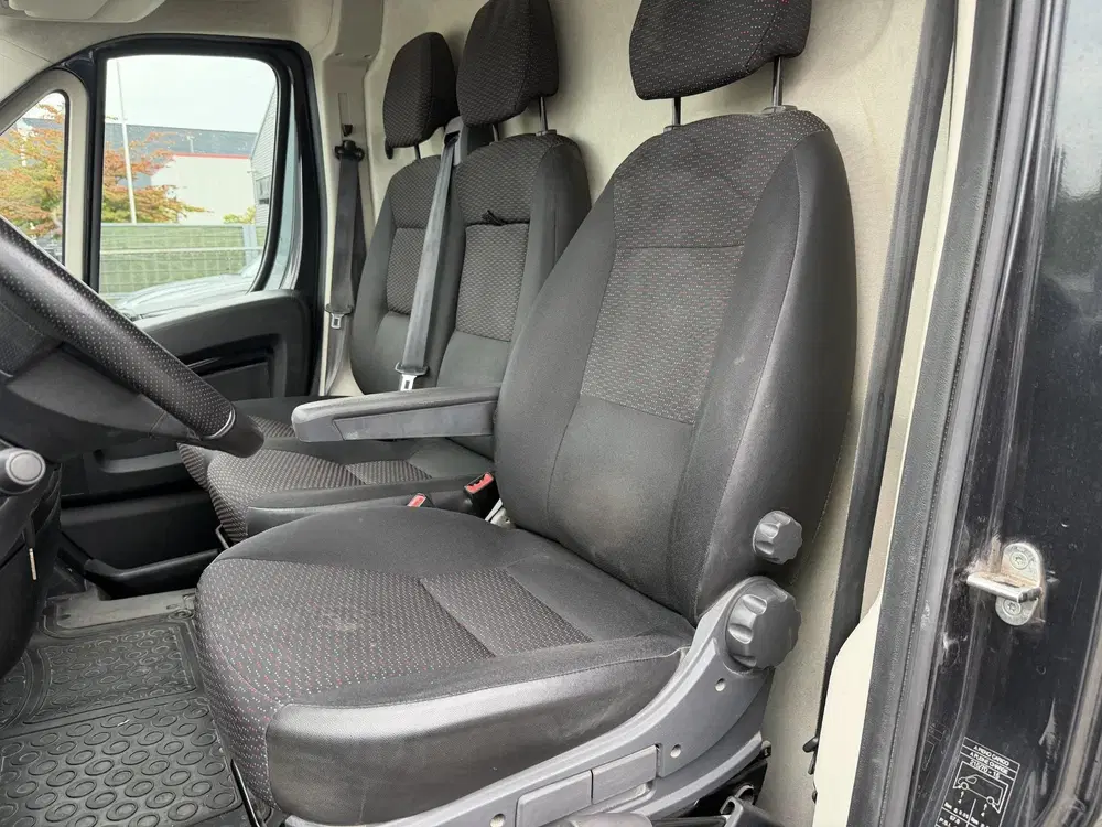 Peugeot Boxer 330 2.2 BlueHDi 120 L1H1 Premium uit 2021, foto 13