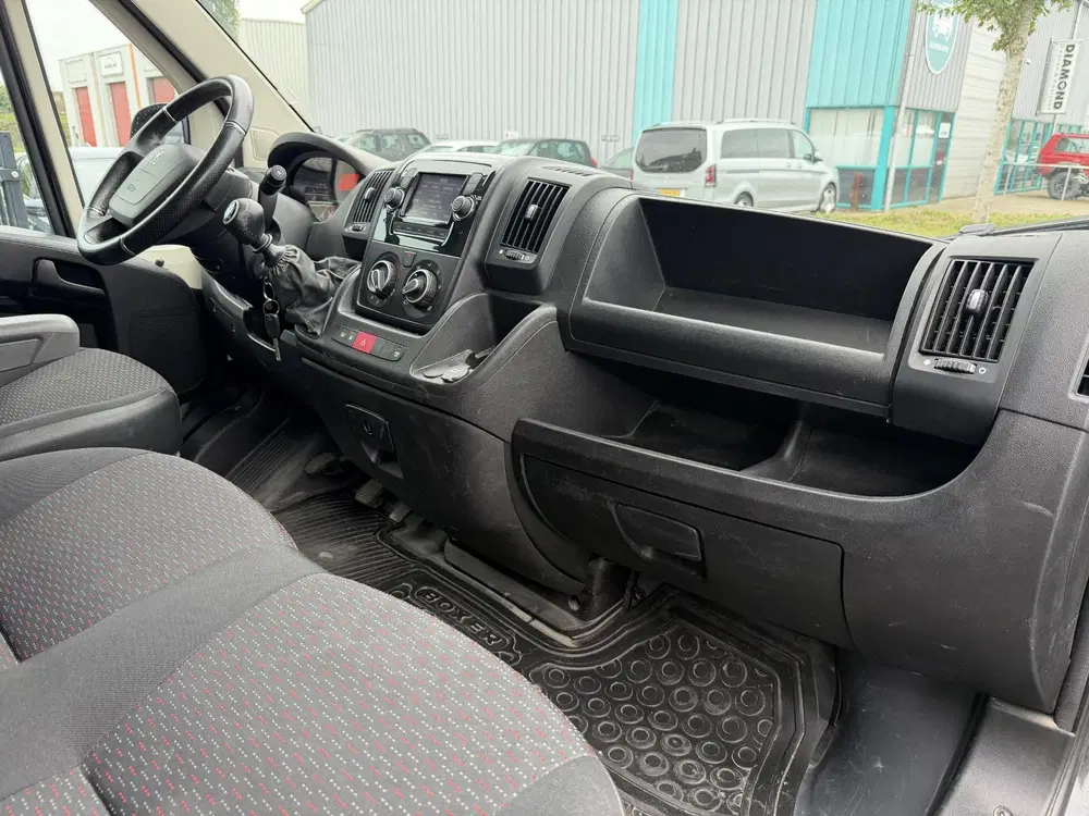 Peugeot Boxer 330 2.2 BlueHDi 120 L1H1 Premium uit 2021, foto 15