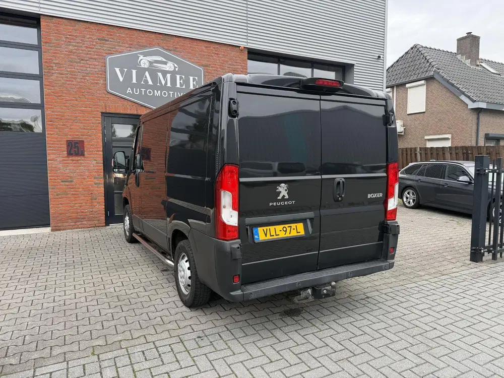 Peugeot Boxer 330 2.2 BlueHDi 120 L1H1 Premium uit 2021, foto 4