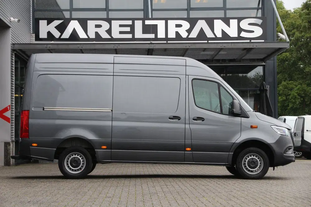 Mercedes-Benz Sprinter 317 CDI uit 2024, foto 15