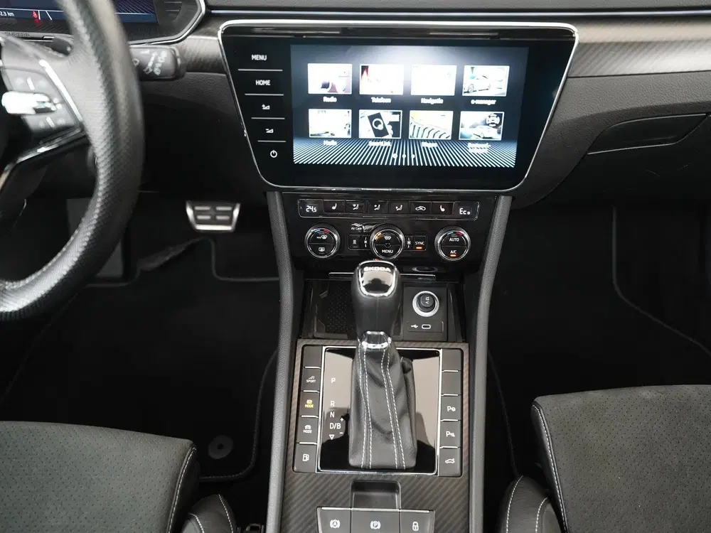 Skoda Superb 1.4 TSI iV Sportline uit 2023, foto 12